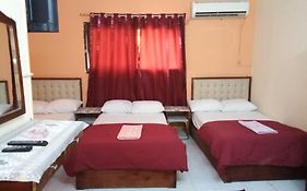New Palace Hotel